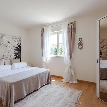 Krizia Luxury Apartment *