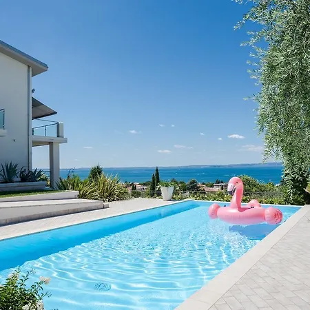 Krizia Luxury Apartment *